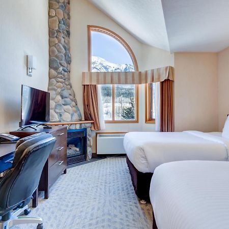 Chateau Canmore Esterno foto