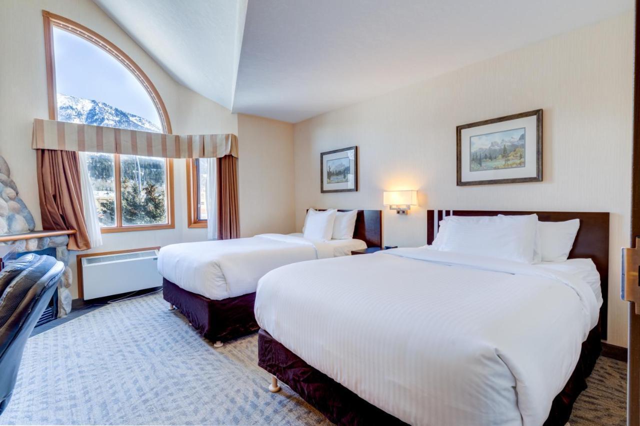 Chateau Canmore Esterno foto