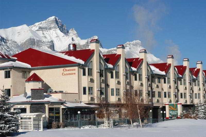 Chateau Canmore Esterno foto