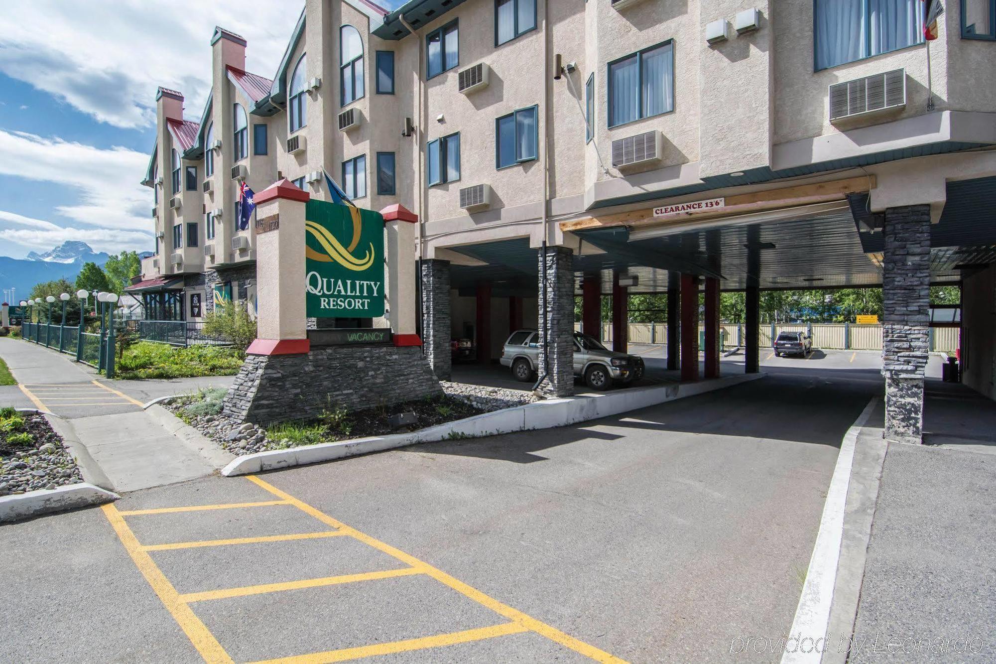 Chateau Canmore Esterno foto